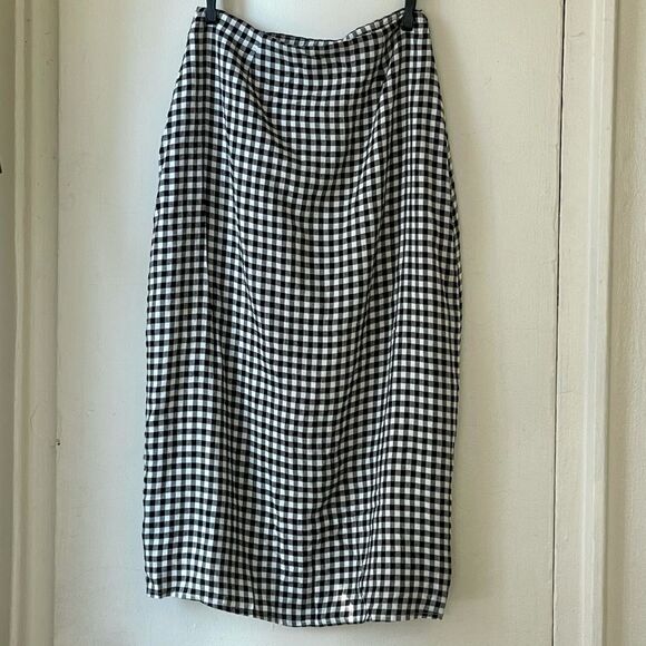 Privacy Please | Burbank Skirt in Black Gingham - Picture 5 of 8